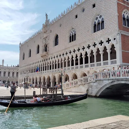 Tre Sestieri Terrace - Canal View 2024 Velence