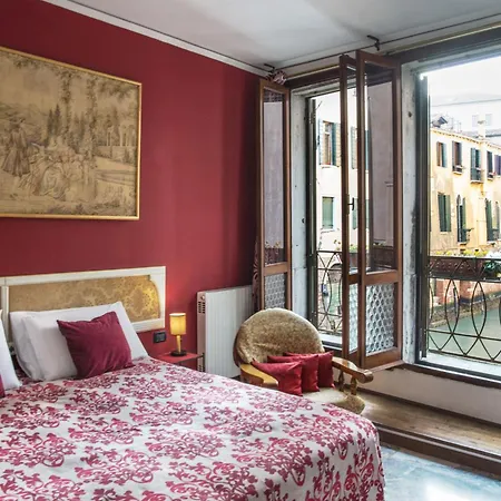 Tre Sestieri Terrace - Canal View 2024 3*